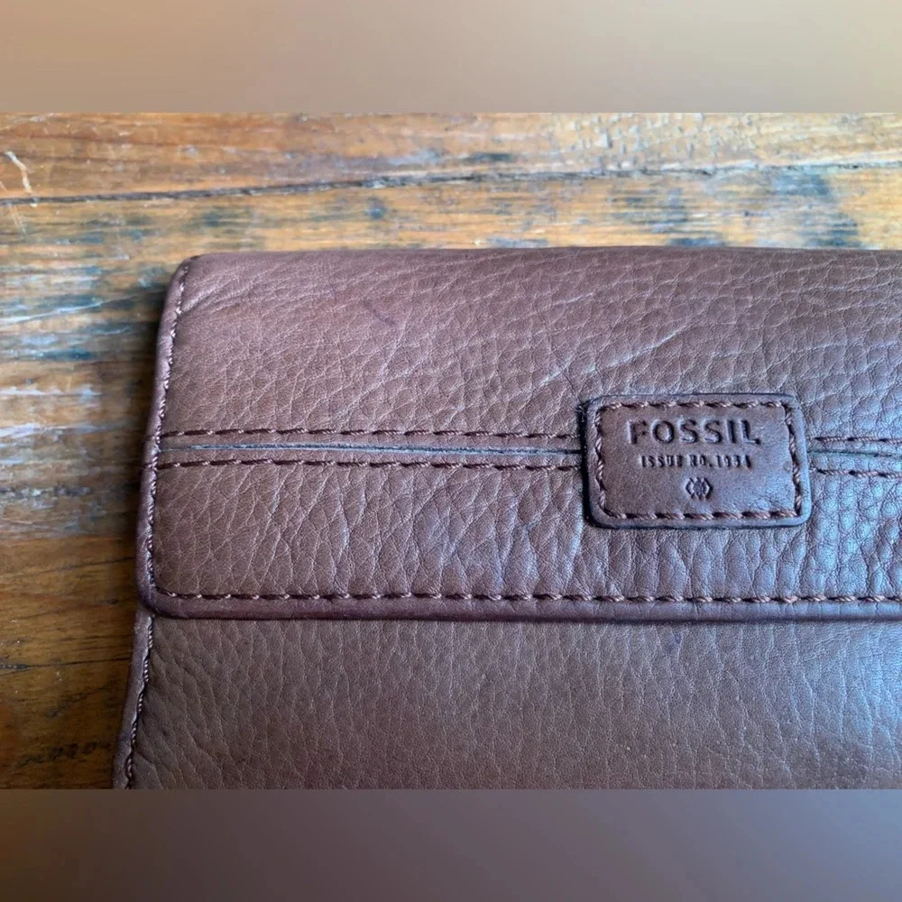 Fossil wallet, leather wallet vintage hippie boho